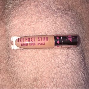 jeffree star velour liquid lipstick (butt naked)